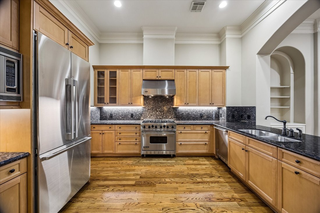 House in Houston, Texas, United States 3 - 18393700