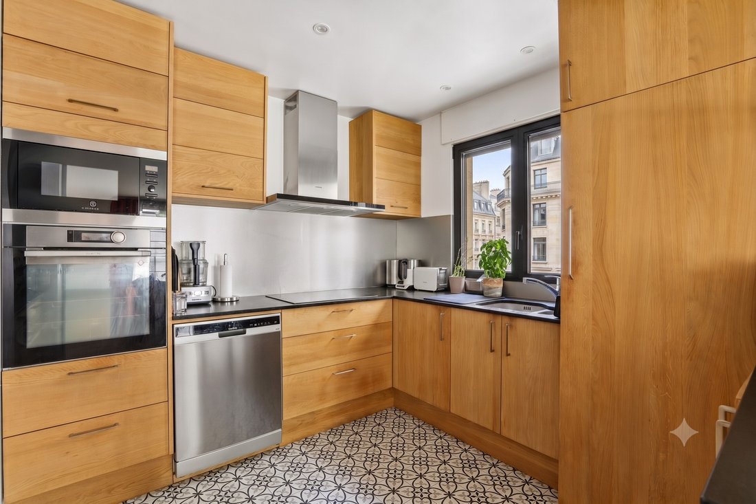 Apartment in Muette Sud, Paris 16e Arrondissement, Paris 5 - 18374116