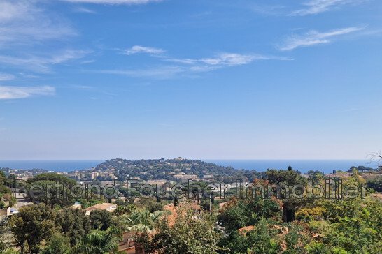 Villa in Sud, Cavalaire-sur-Mer, France 1 - 17683826