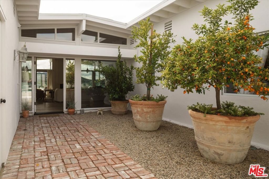 House in Los Angeles, California, United States 3 - 18395333