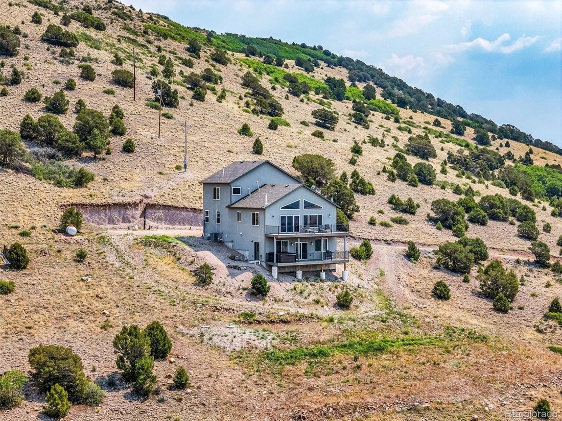 House in Lincoln Park, Colorado, United States 4 - 18394558