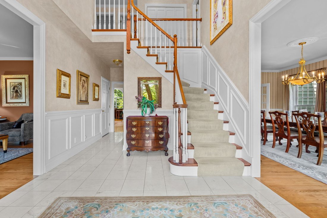 House in Crystal Lake, Illinois, United States 2 - 18395457