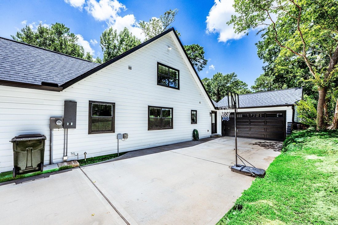 House in Huntsville, Texas, United States 2 - 18331209