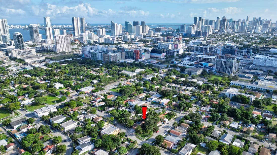 Miami, Florida, United States 3 - 18391319