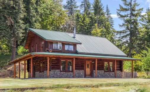 House in Scotts Mills, Oregon, United States 1