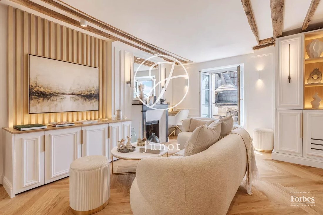 Apartment in Odéon, Paris 6e Arrondissement, Paris 4 - 18392832
