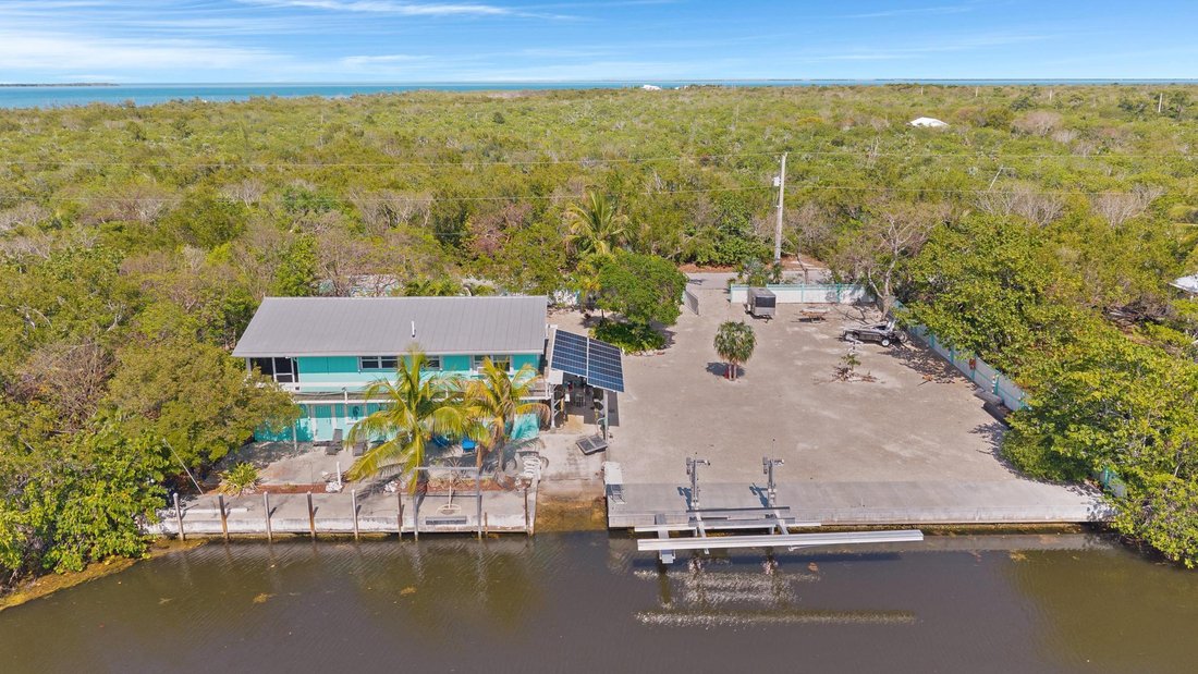 House in Big Pine Key, Florida, United States 5 - 18390358