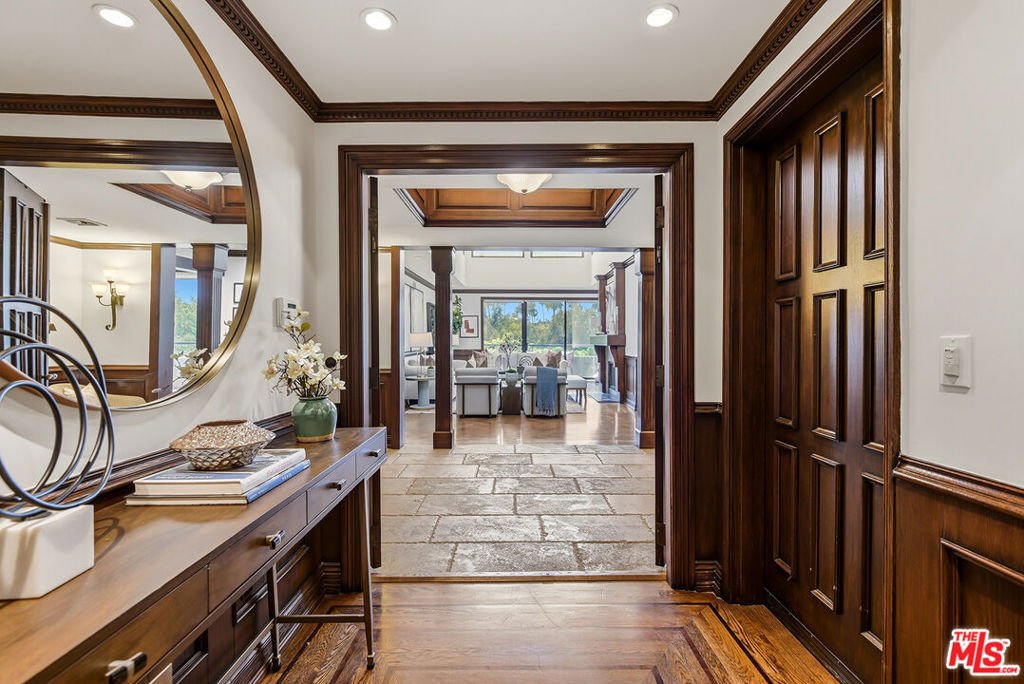 Condo in Beverly Hills, California, United States 3 - 18395355