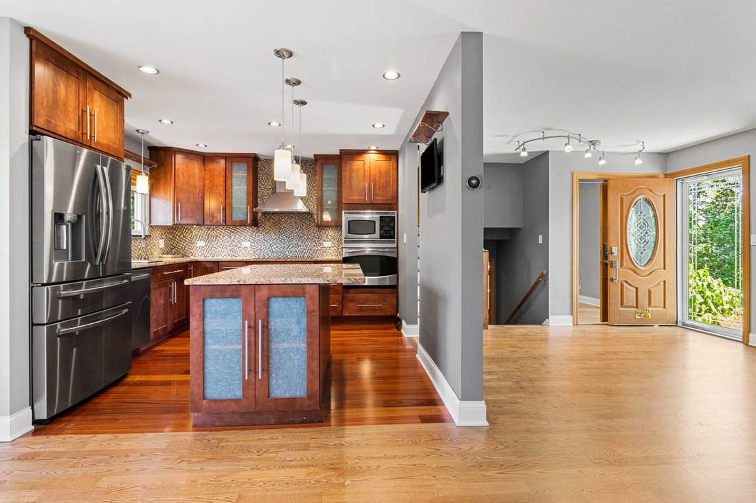 House in Elmhurst, Illinois, United States 5 - 18391670