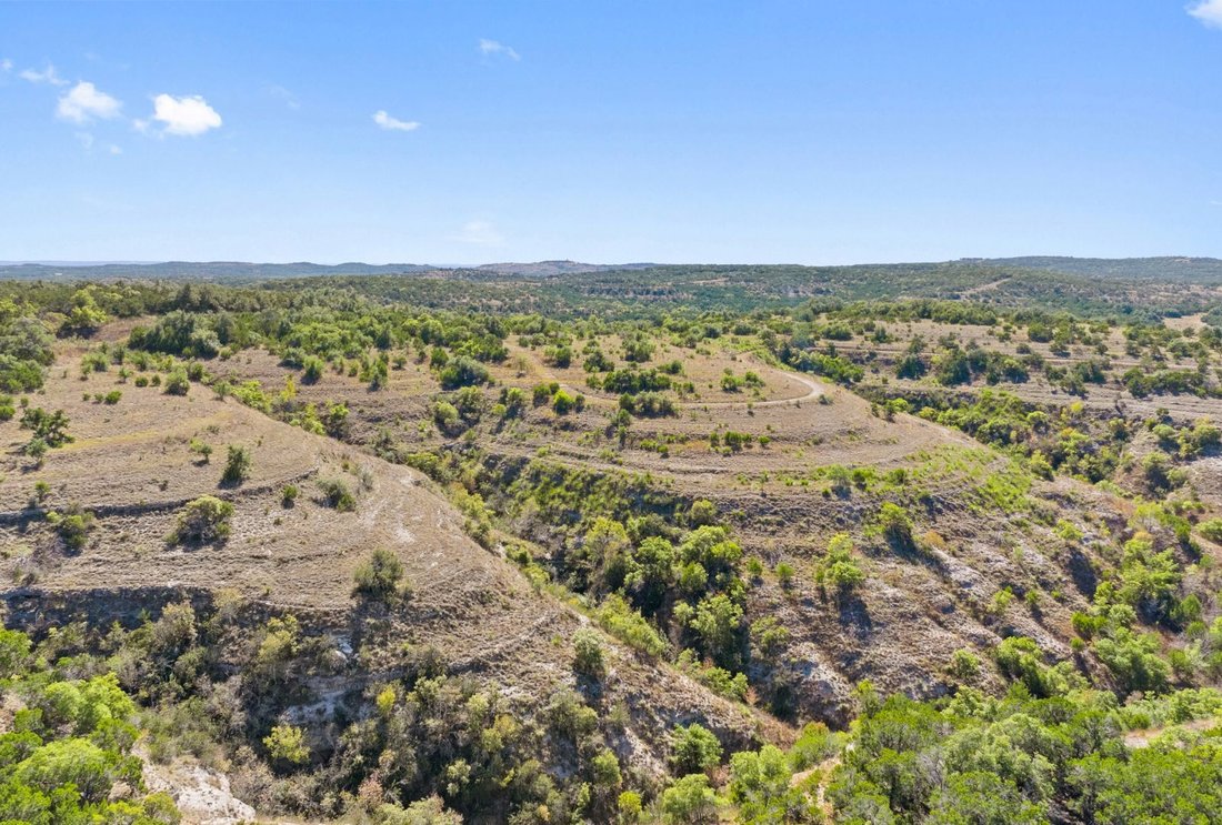 Farm Ranch in Dripping Springs, Texas, United States 5 - 18395607