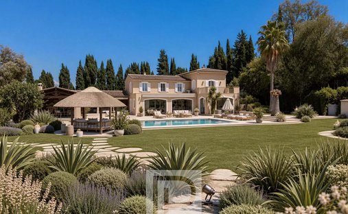 Estate in Mougins, Provence-Alpes-Côte d'Azur, France 1