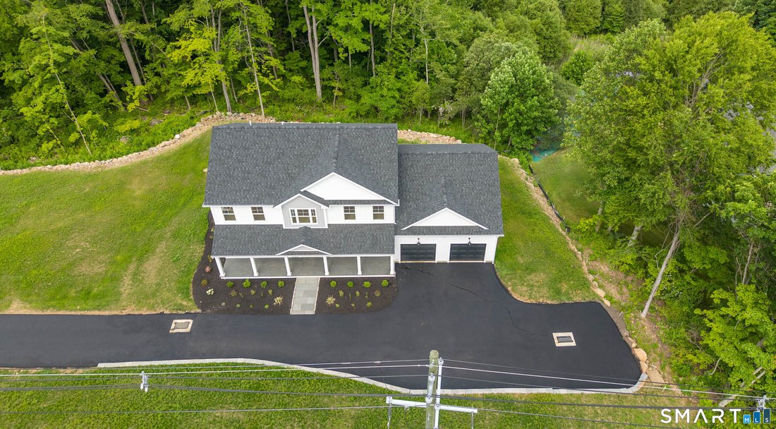 House in Monroe, Connecticut, United States 3 - 18395310