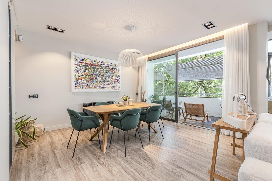 Apartment in Sarrià-Sant Gervasi, Barcelona, Spain 4 - 18390765