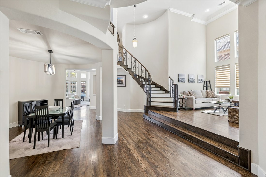 House in Frisco, Texas, United States 5 - 18396695