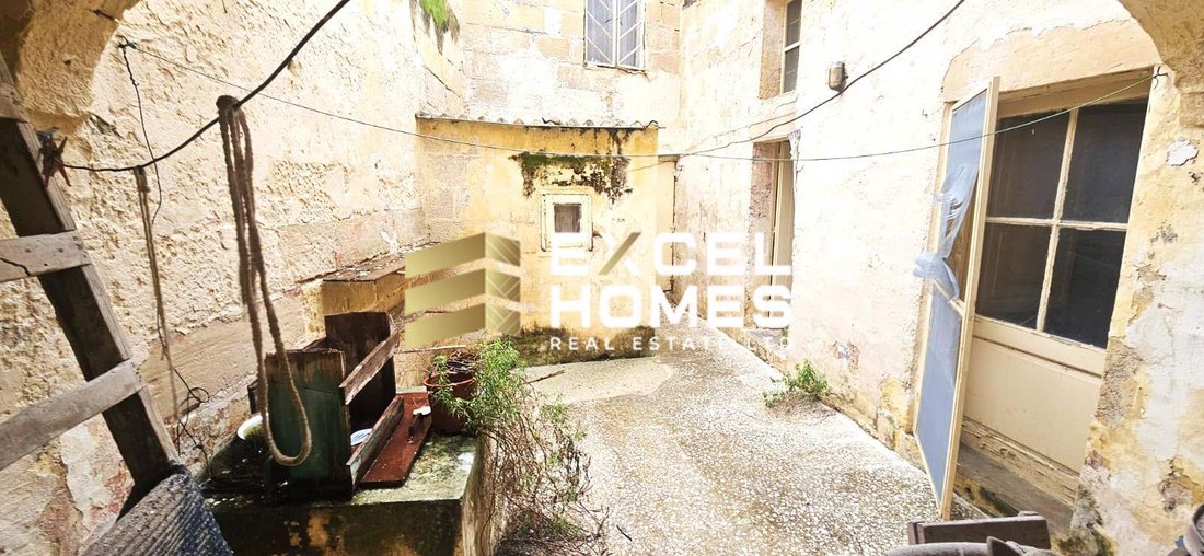 House in Tarxien, Malta 1 - 16901080