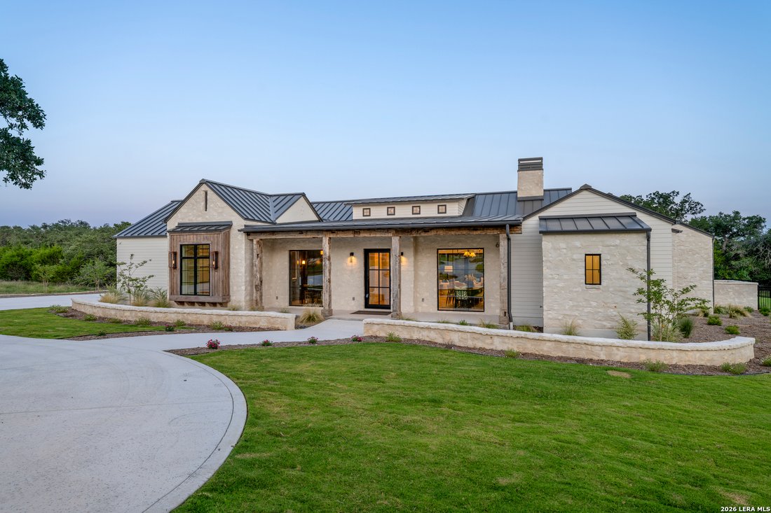 House in Boerne, Texas, United States 1 - 17859810