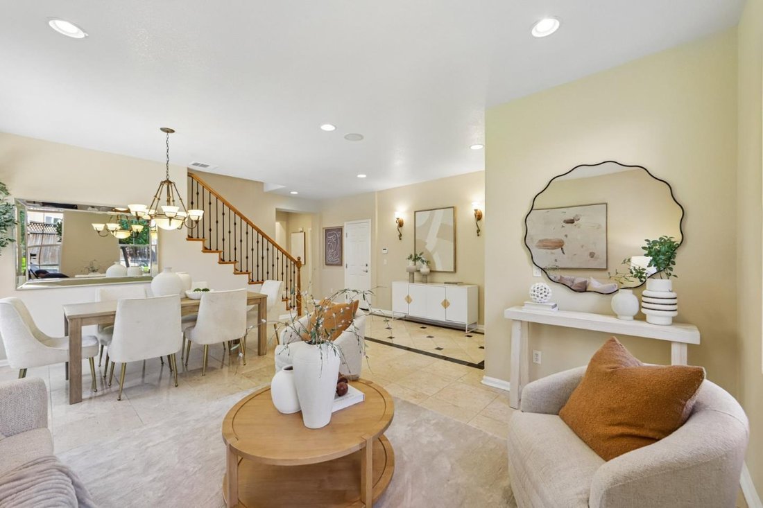 Townhouse in San Jose, California, United States 2 - 18395883