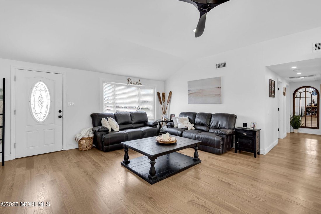 House in Toms River, New Jersey, United States 3 - 18390813