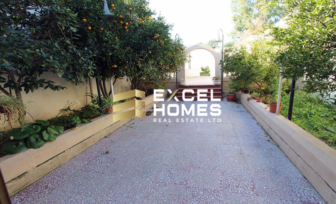 Bungalow in Iklin, Malta 1 - 15840150