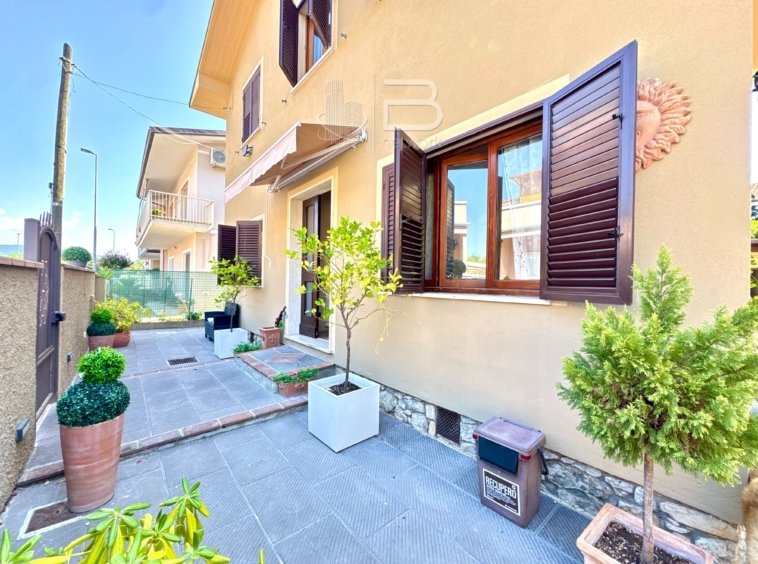 Villa in Center, Monsummano Terme, Tuscany 1 - 18390667