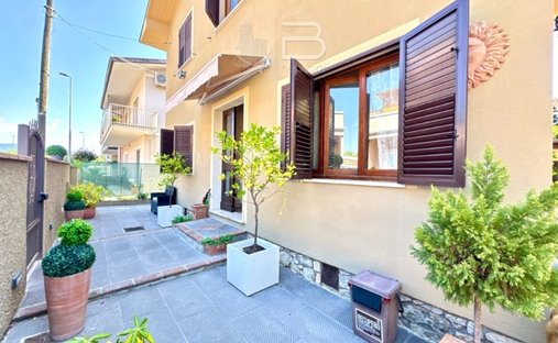 Villa in Center, Monsummano Terme, Tuscany 1