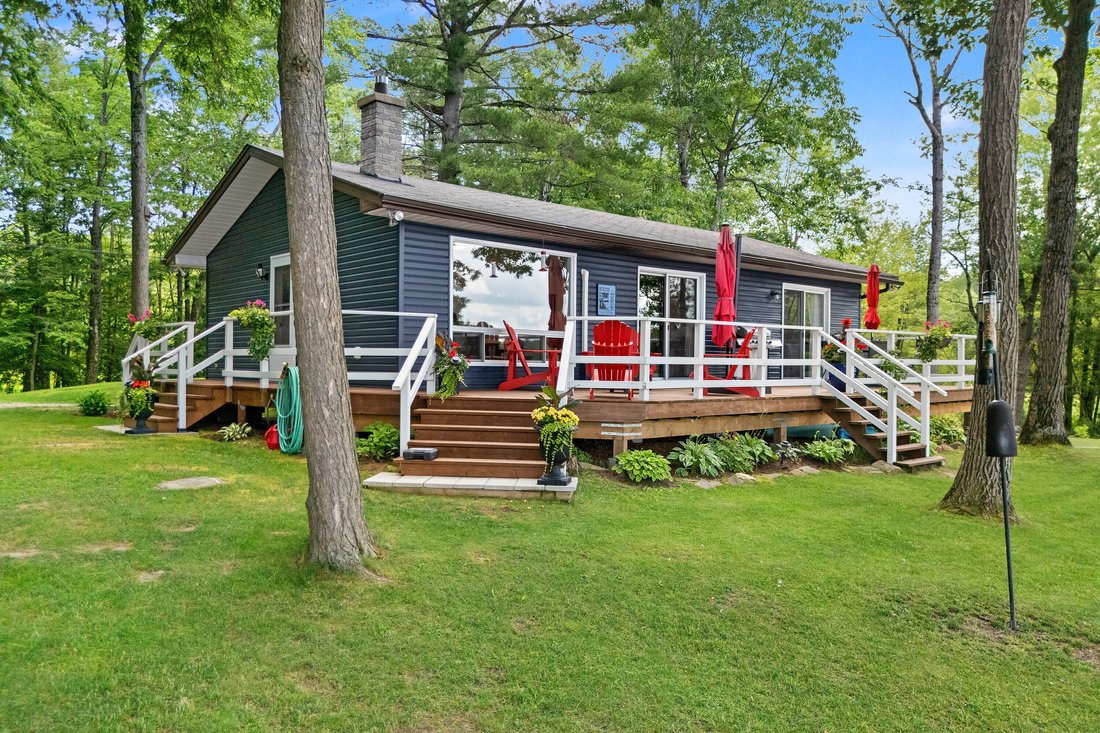 House in Gravenhurst, Ontario, Canada 1 - 18391938