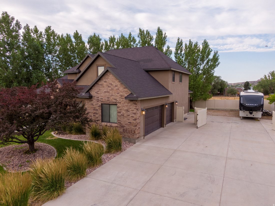 House in Vernal, Utah, United States 5 - 18390282