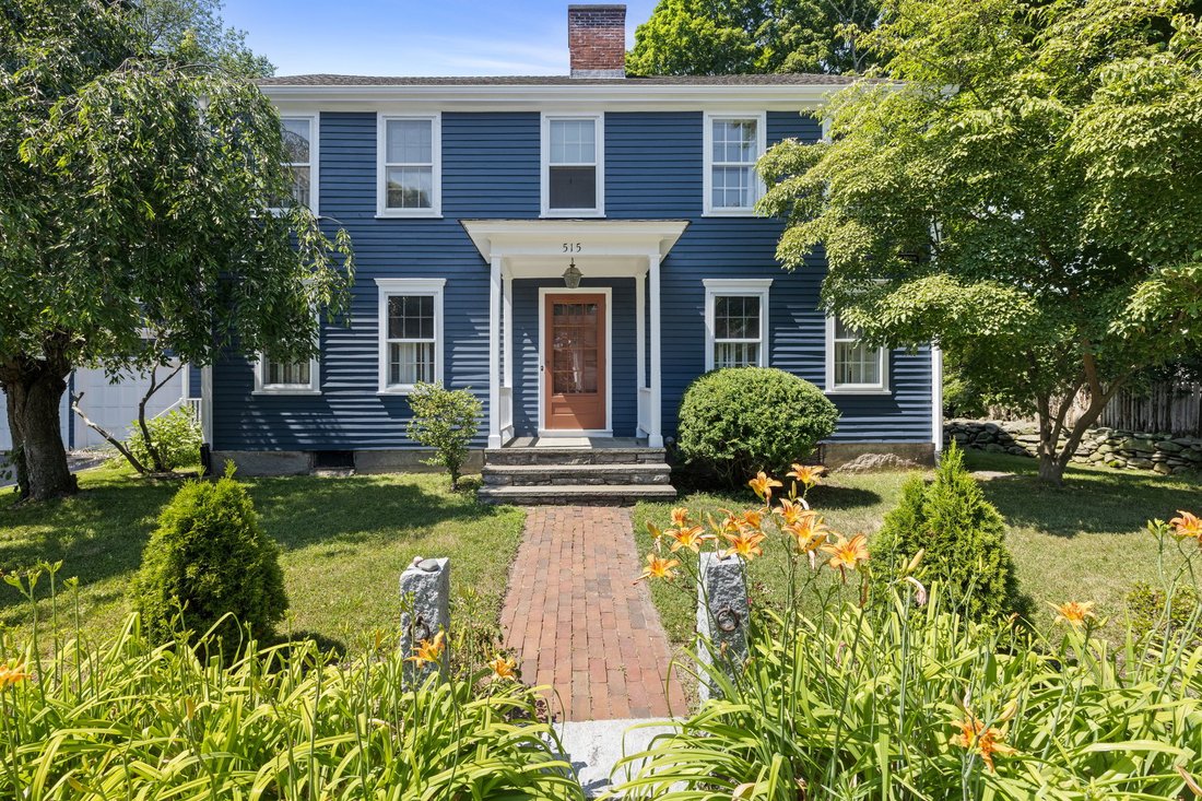 House in Shrewsbury, Massachusetts, United States 2 - 17684713