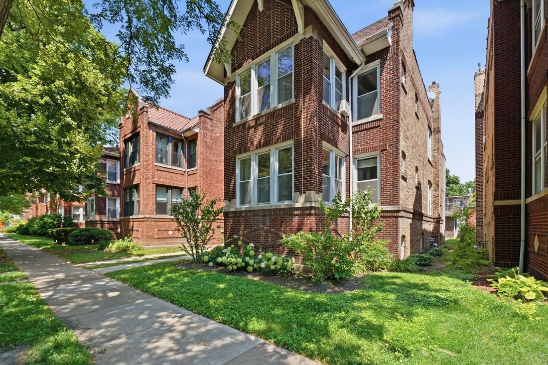 Oak Park, Illinois, United States 3 - 18394638