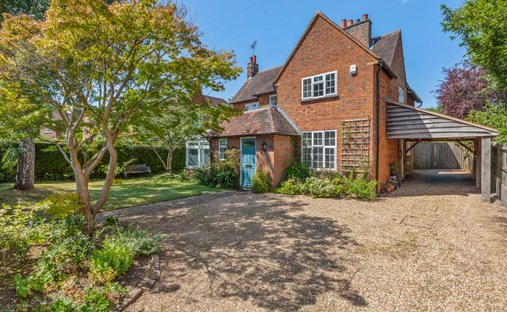 House in Beaconsfield, England 1