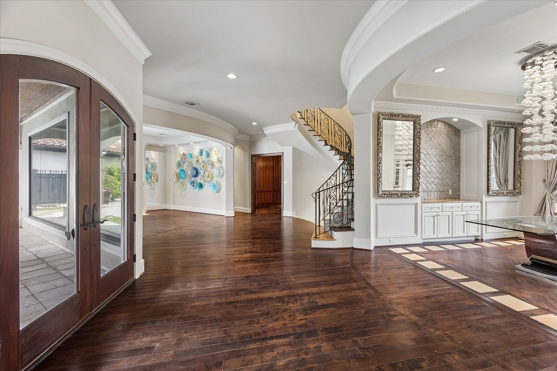 House in Houston, Texas, United States 5 - 18395556