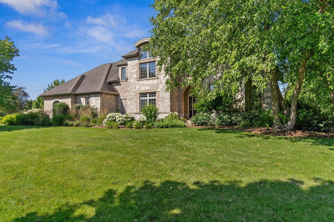 House in Campton Hills, Illinois, United States 4 - 18394656