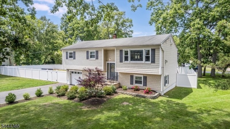 House in East Hanover, New Jersey, United States 3 - 18395803
