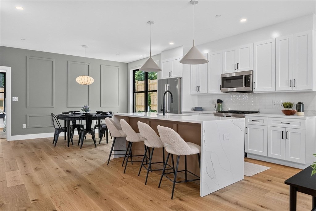Condo in Somerville, Massachusetts, United States 1 - 18395769