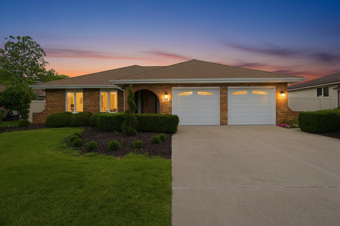 House in Orland Park, Illinois, United States 1 - 18391617