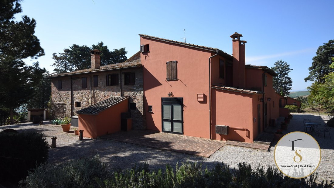 Country House in Castiglione del Lago, Umbria, Italy 3 - 18397023