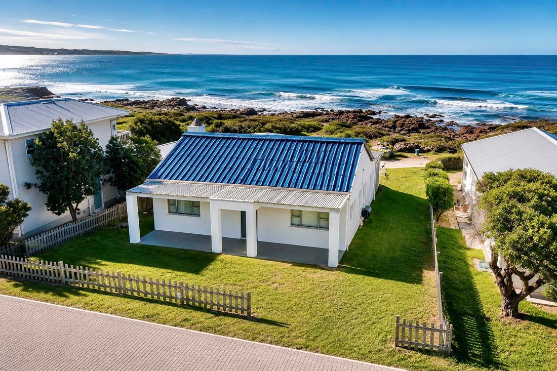 House in L'Agulhas, Western Cape, South Africa 2 - 18393575