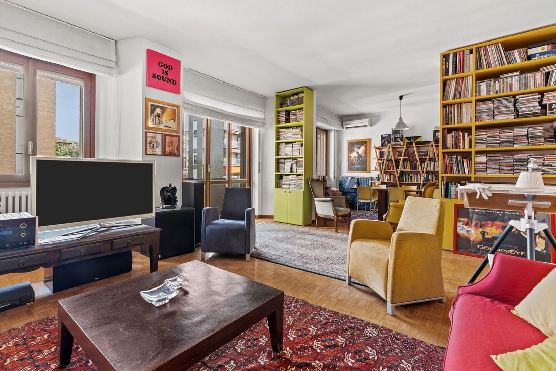 Apartment in Udine, Milan, Italy 5 - 18392266