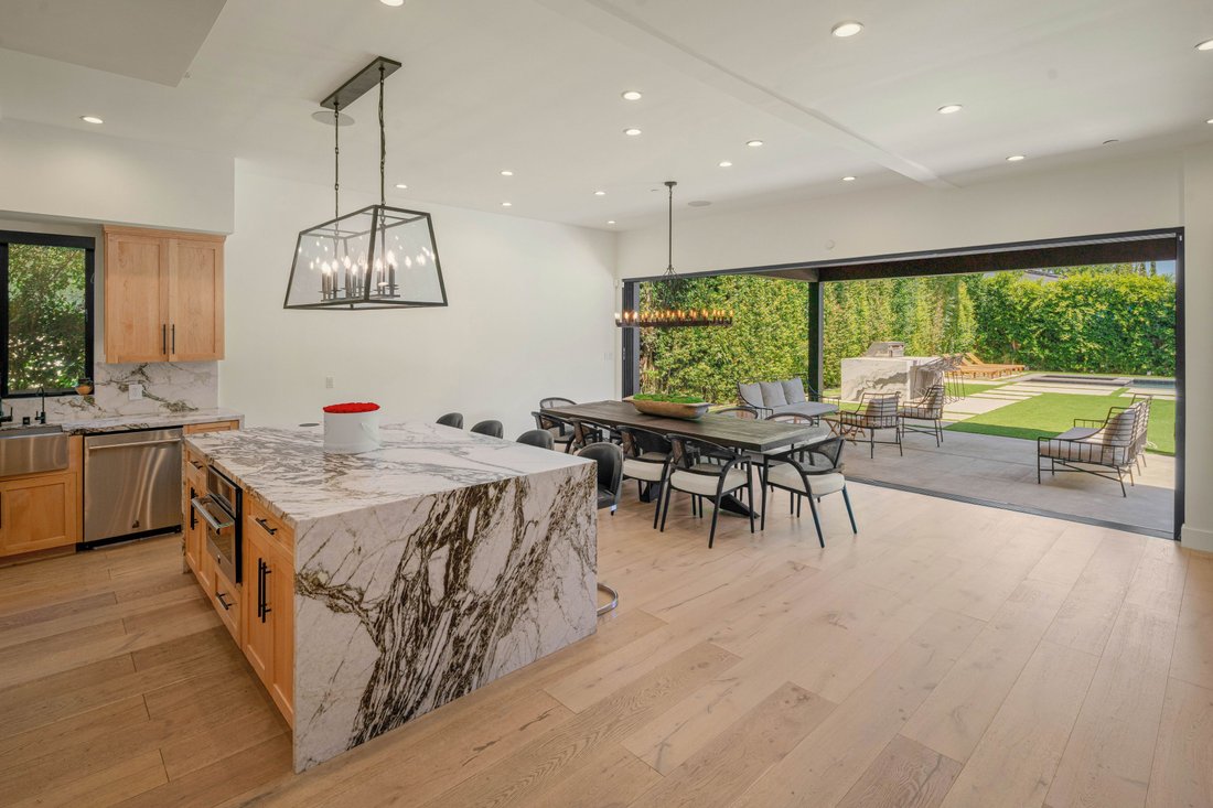 House in Los Angeles, California, United States 4 - 18396660