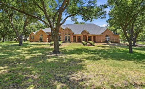House in Granbury, Texas, United States 1