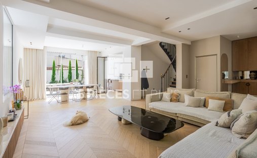 House in Saint-Mande, Ile-de-France, France 1