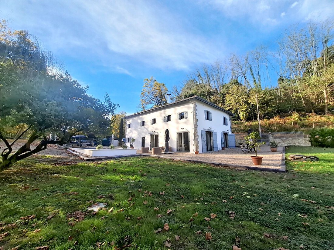 Villa in Saint-Martin-de-Seignanx, Nouvelle-Aquitaine, France 1 - 18397135