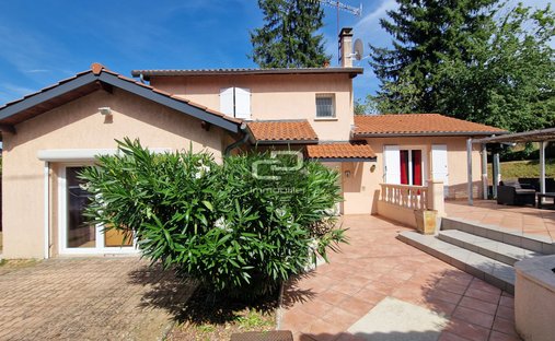 House in Saint-Romain-au-Mont-d'Or, Auvergne-Rhône-Alpes, France 1