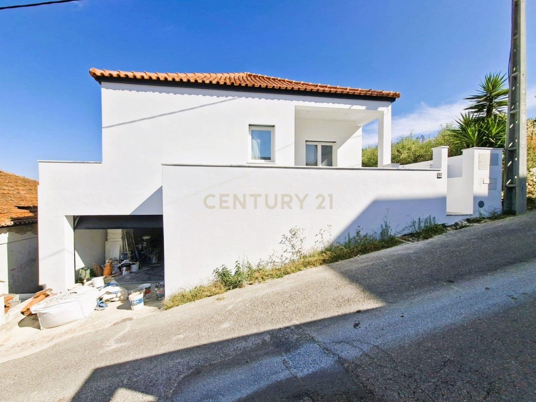 Villa in Santa Maria, Sao Pedro e Matacaes, Lisbon, Portugal 3 - 18392583