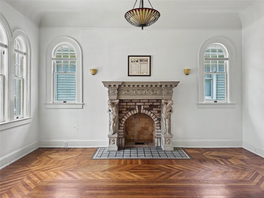 House in Galveston, Texas, United States 5 - 18396231