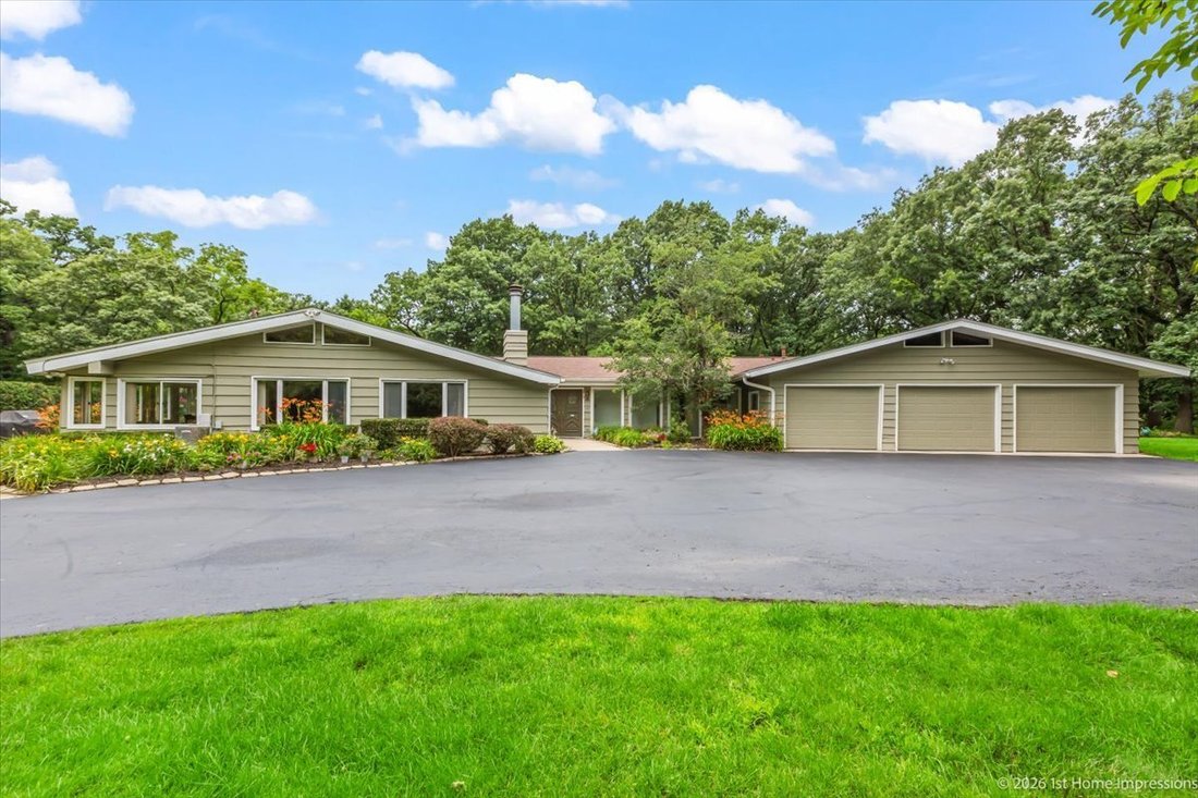 House in Flossmoor, Illinois, United States 2 - 18394667