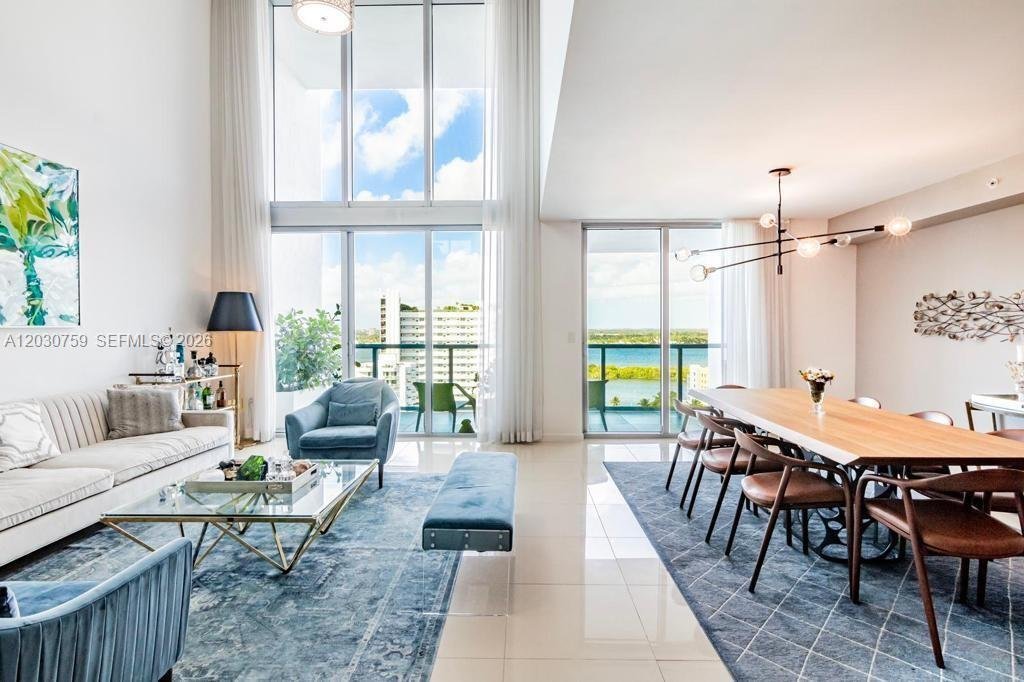 Condo in Miami Beach, Florida, United States 4 - 18396799