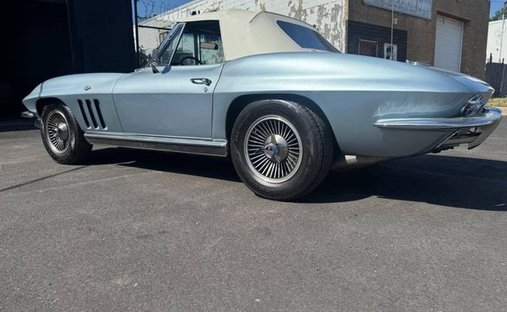 Chevrolet Corvette in Calverton, NY, United States 1