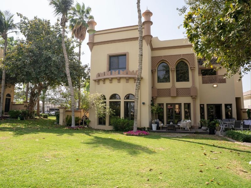 Villa in Al Wasl, Dubai, United Arab Emirates 1 - 16818092