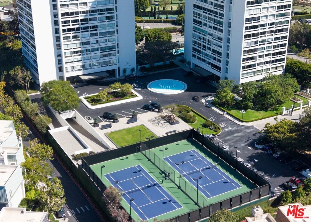 Condo in Los Angeles, California, United States 2 - 18393113
